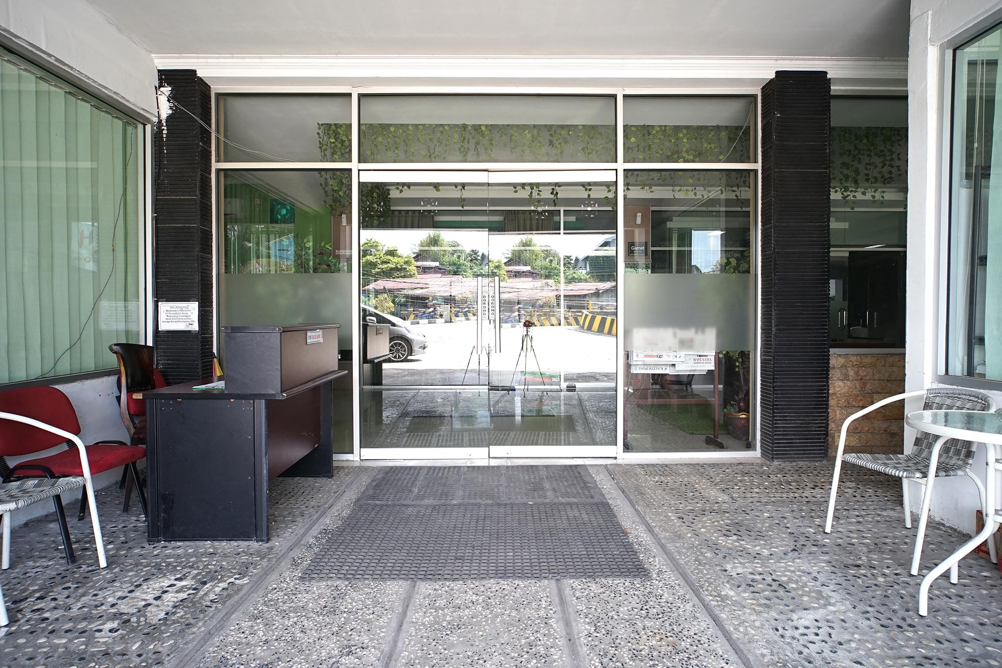 Capital O 2885 Hemra Hotel Balikpapan (Borneo) Exterior foto