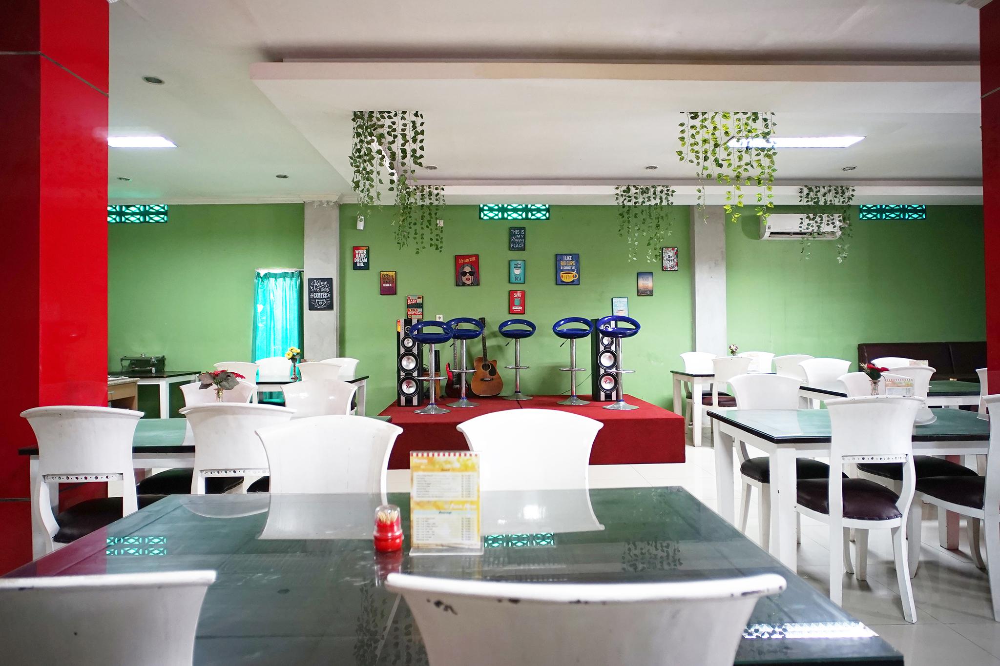 Capital O 2885 Hemra Hotel Balikpapan (Borneo) Exterior foto