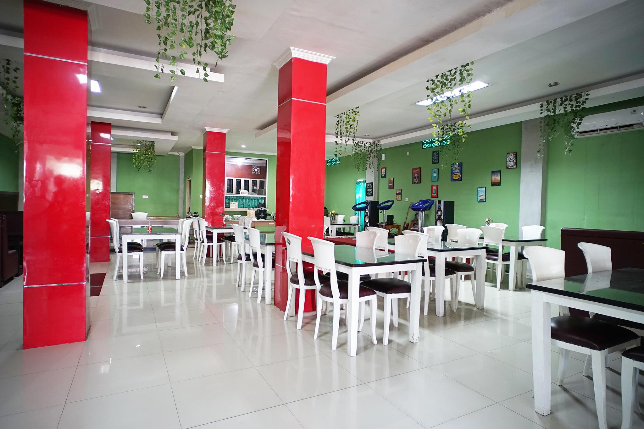 Capital O 2885 Hemra Hotel Balikpapan (Borneo) Exterior foto